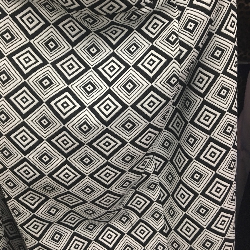 SOLD~Mac Duggal black/white 2 pc prom dress/gown - Picture 4 of 5